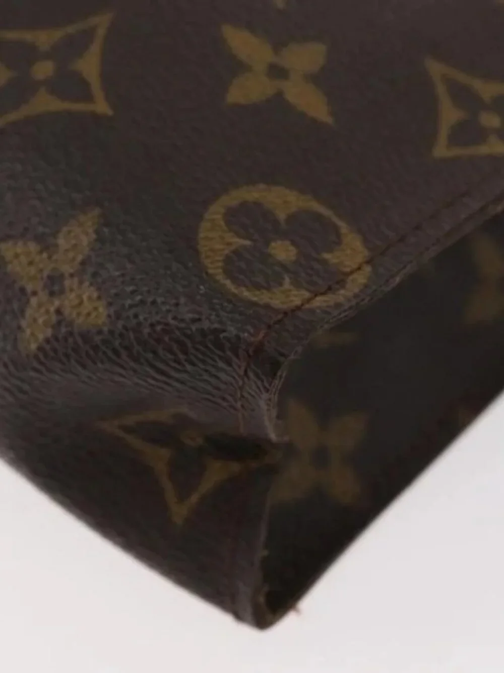LOUIS VUITTON Monogram Poche Toilette 26 Pouch